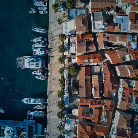 Sunlight Hvar דירה חוואר